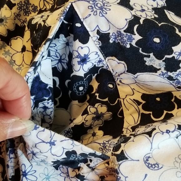 C.J.Banks Blue and White Floral Jacket, 2X - Picture 6 of 8